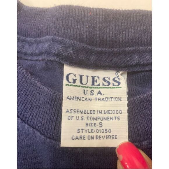 Vintage Minnesota Vikings T-shirt by Guess - Picture 4 of 6